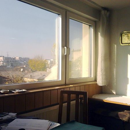 Rompromo Plus Accommodation Boekarest Buitenkant foto