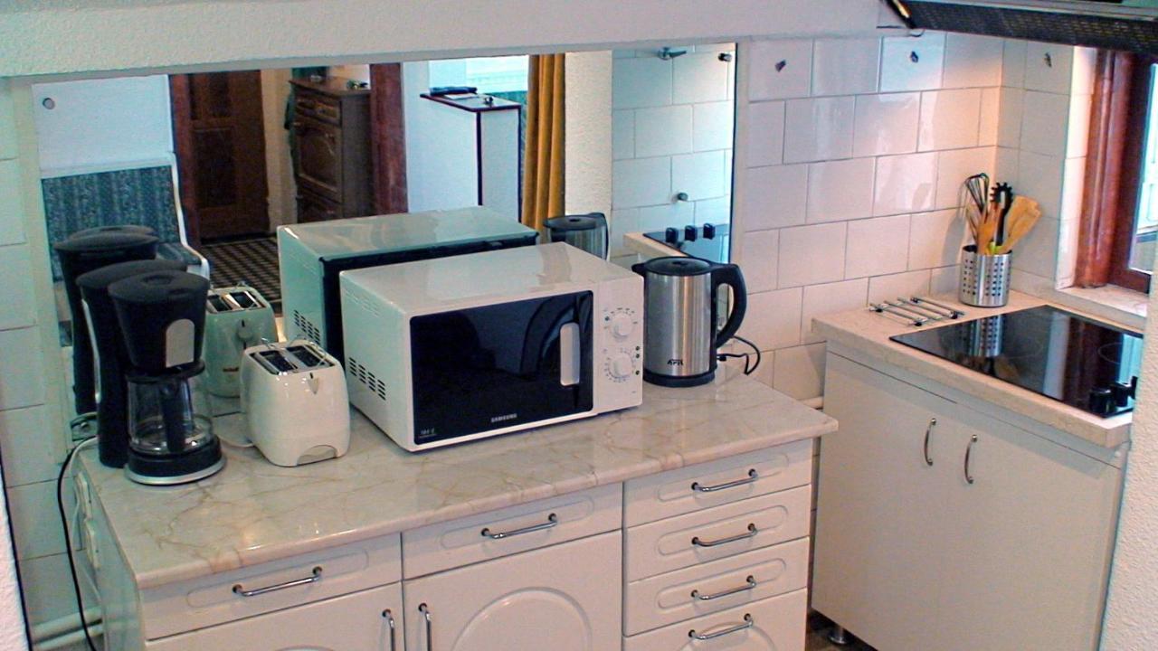 Rompromo Plus Accommodation Boekarest Buitenkant foto