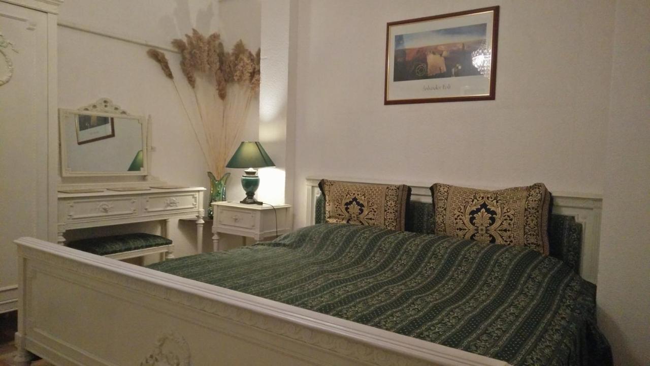 Rompromo Plus Accommodation Boekarest Buitenkant foto