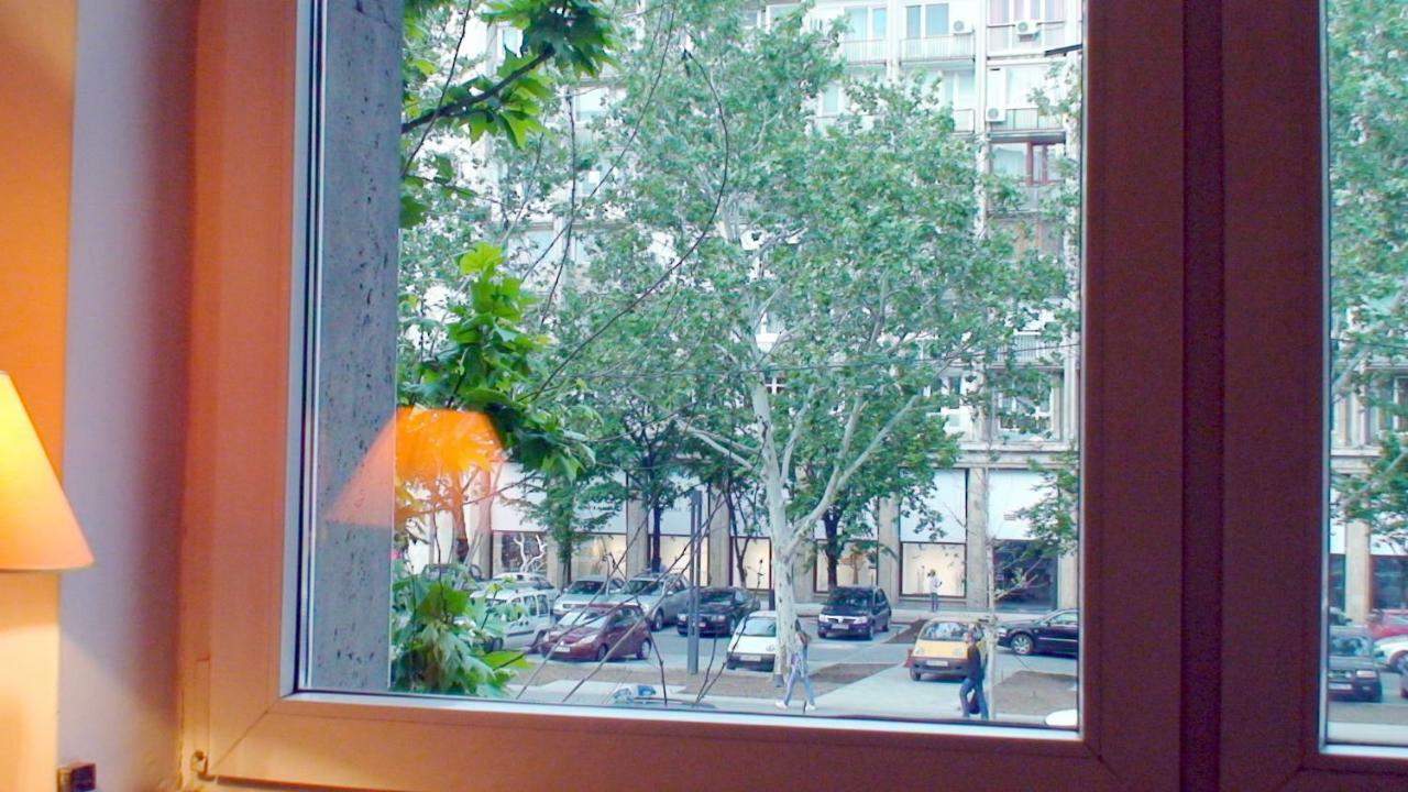 Rompromo Plus Accommodation Boekarest Buitenkant foto